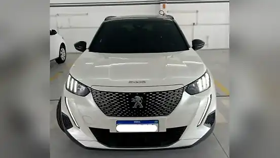 Foto de um peugeot e-2008