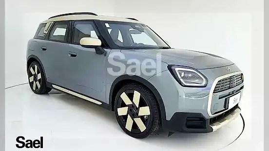 Foto de um mini countryman se all4