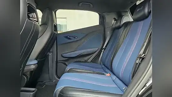 Foto de um byd dolphin mini