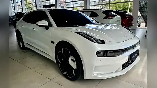 Foto de um zeekr 001