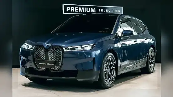 Foto de um bmw ix