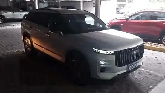 Foto de um chery jaecoo j7 plug-in hybrid
