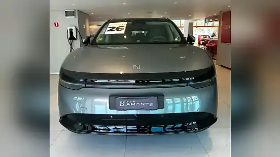 Foto de um zeekr 7x