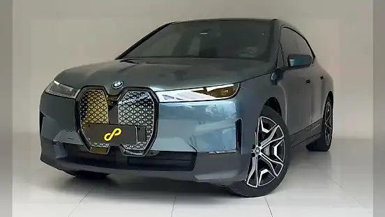 Foto de um bmw ix
