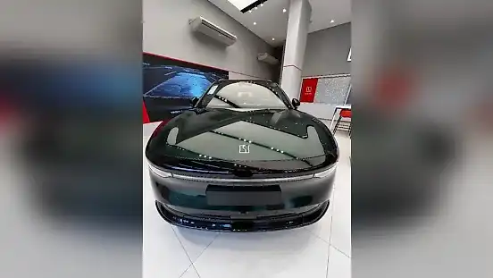 Foto de um zeekr 7x