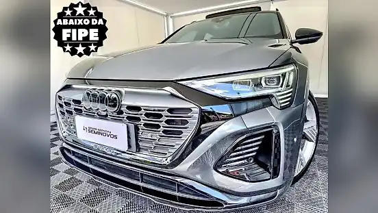 Foto de um audi q8 e-tron