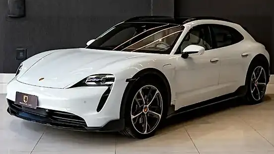 Foto de um porsche taycan