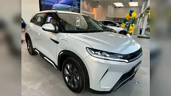 Foto de um byd yuan pro