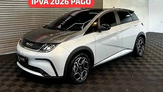 Foto de um byd dolphin plus