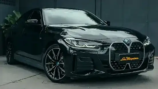 Foto de um bmw i4 edrive35