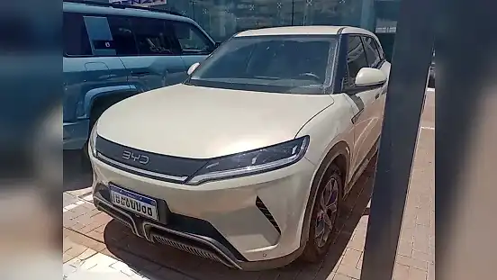 Foto de um byd yuan pro