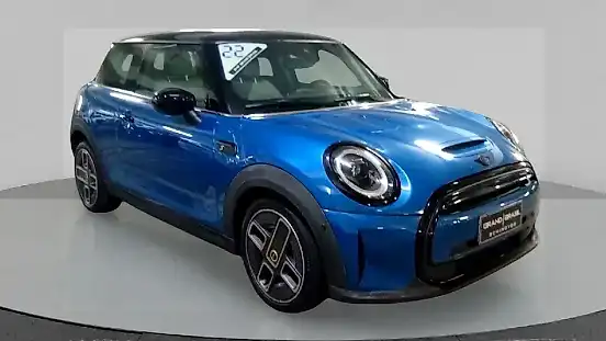 Foto de um mini cooper se