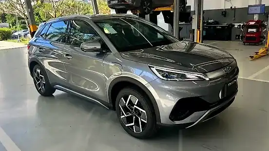 Foto de um byd yuan plus