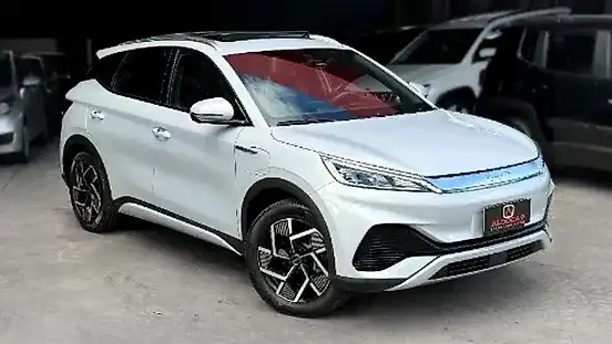 Foto de um byd yuan plus