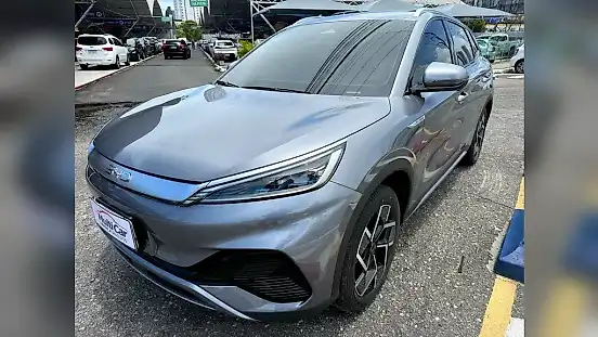 Foto de um byd yuan plus