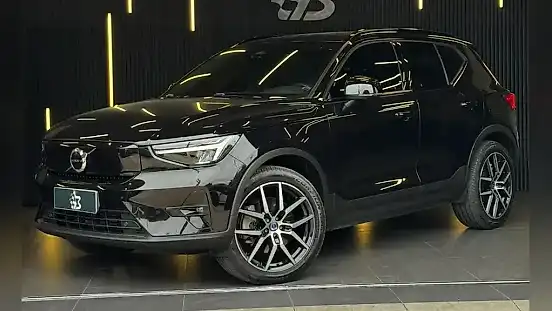 Foto de um volvo xc40 recharge