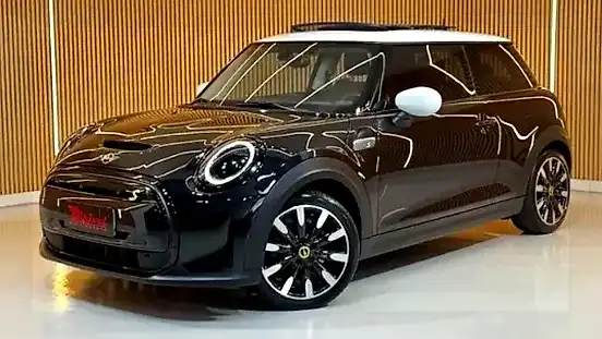 Foto de um mini cooper se