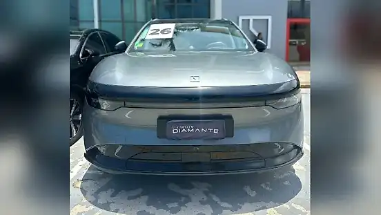 Foto de um zeekr 7x