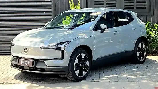 Foto de um volvo ex30