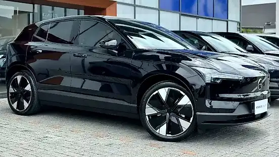 Foto de um volvo ex30