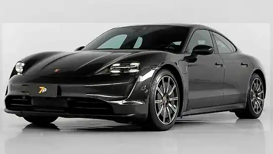 Foto de um porsche taycan