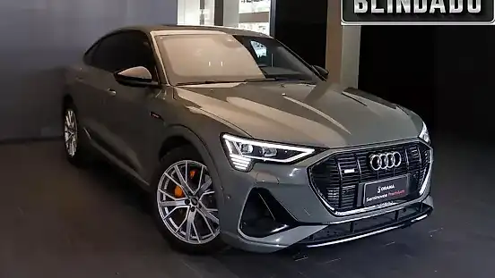 Foto de um audi e-tron sportback