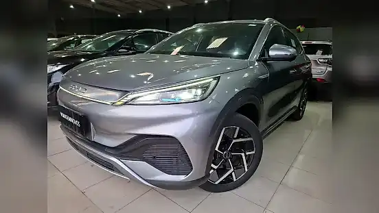Foto de um byd yuan plus