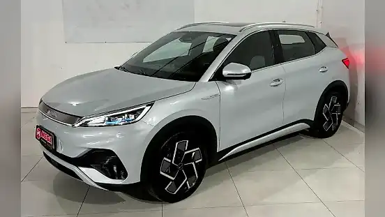 Foto de um byd yuan plus