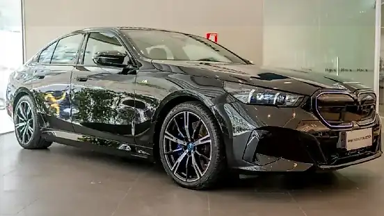 Foto de um bmw i5 m60