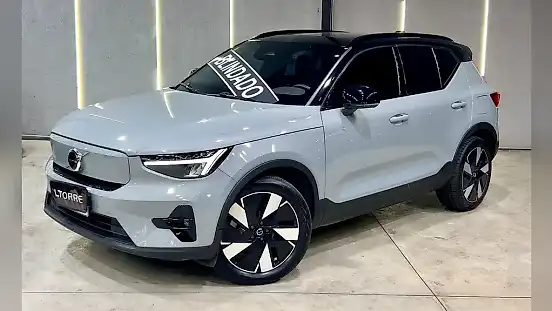 Foto de um volvo xc40 recharge
