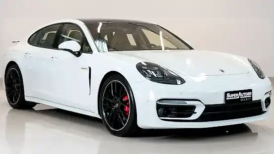 Foto de um porsche panamera 4 e-hybrid