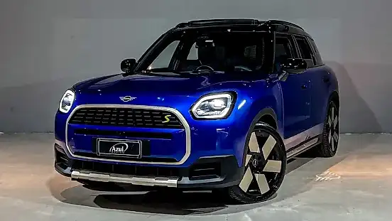 Foto de um mini countryman se all4