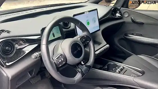 Foto de um byd dolphin plus