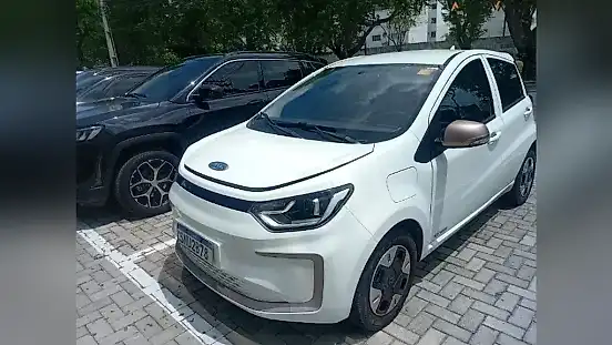 Foto de um jac e-js1