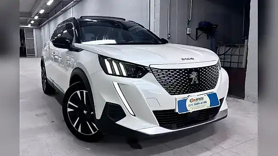 Foto de um peugeot e-2008