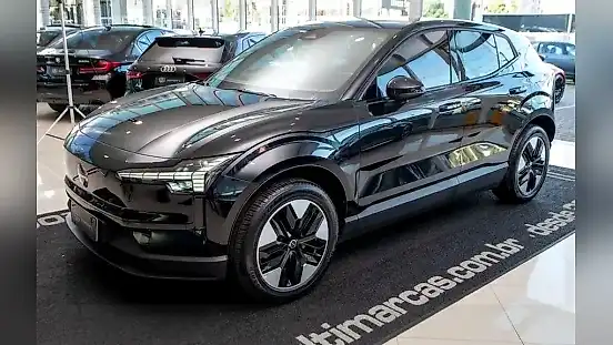 Foto de um volvo ex30