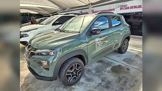 Foto de um renault kwid e-tech electric