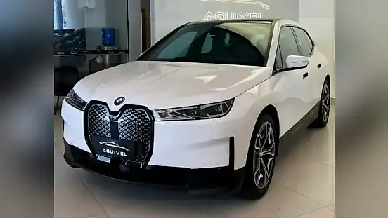 Foto de um bmw ix