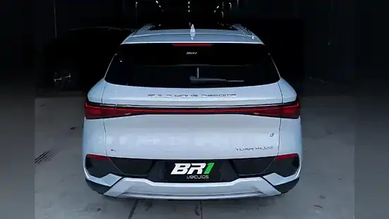 Foto de um byd yuan plus