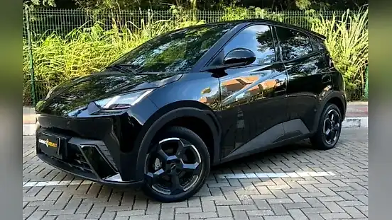 Foto de um byd dolphin mini