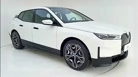 Foto de um bmw ix