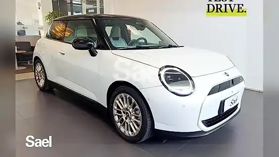 Foto de um mini cooper se