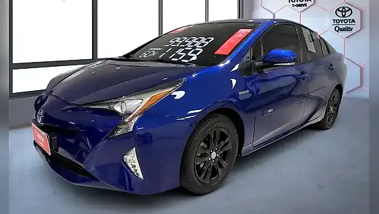 Foto de um toyota prius gen-4