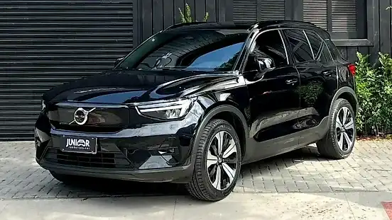 Foto de um volvo xc40 recharge