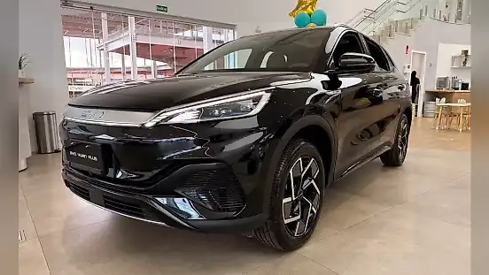 Foto de um byd yuan plus