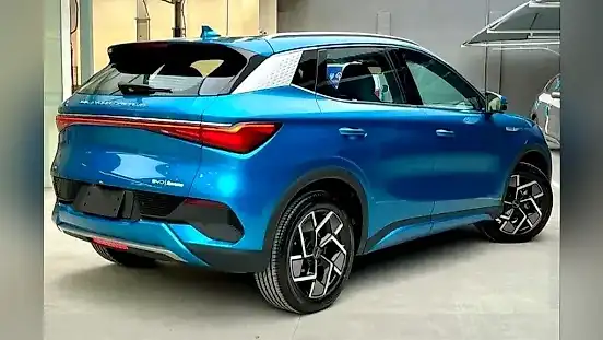 Foto de um byd yuan plus