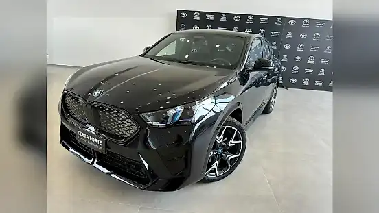 Foto de um bmw ix2