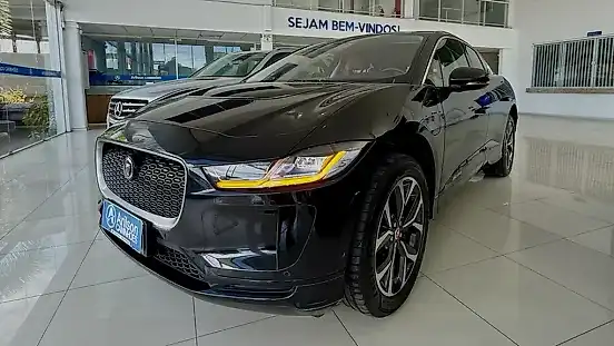 Foto de um jaguar i-pace