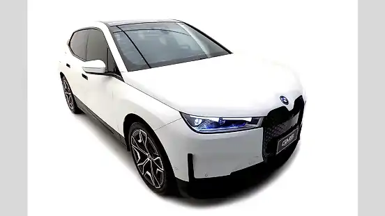 Foto de um bmw ix