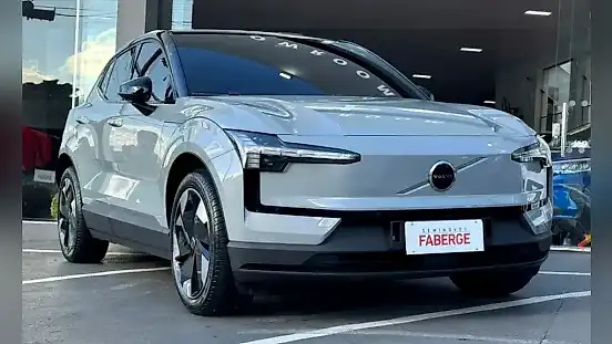 Foto de um volvo ex30